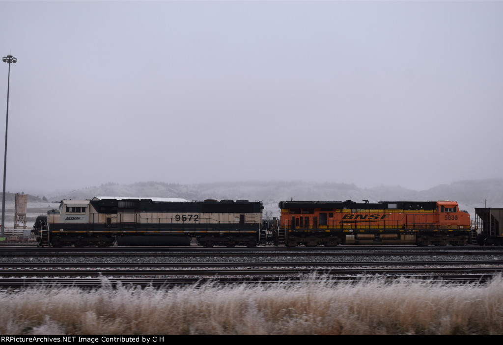 BNSF 9572/5836